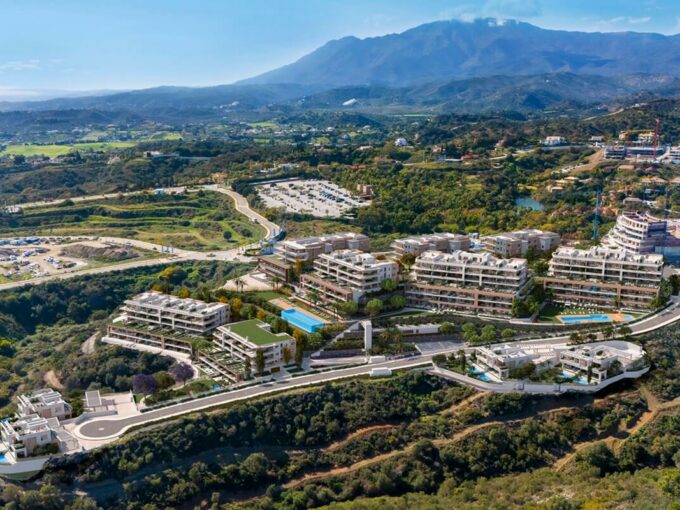 Marine Hills Estepona - Luxury Property for sale in Selwo Park