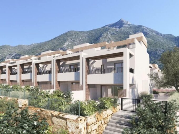 Almazara Views Marbella Istan - Townhouses with Stunning views
