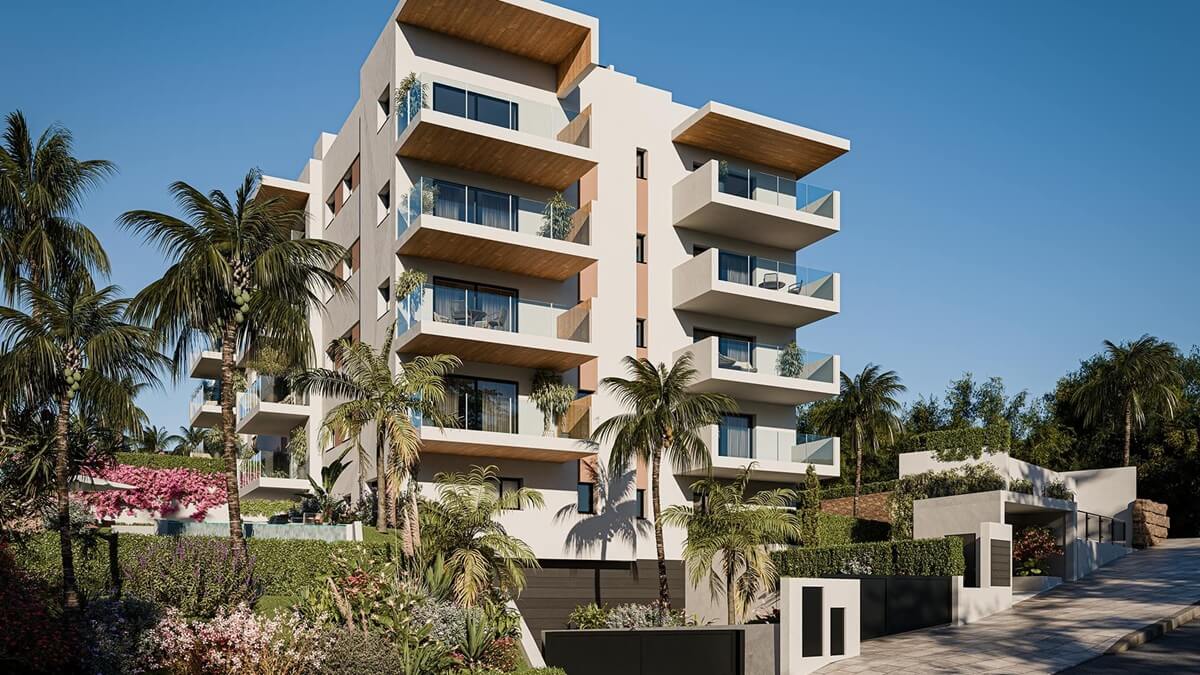 Apartment in Estepona - Image 2