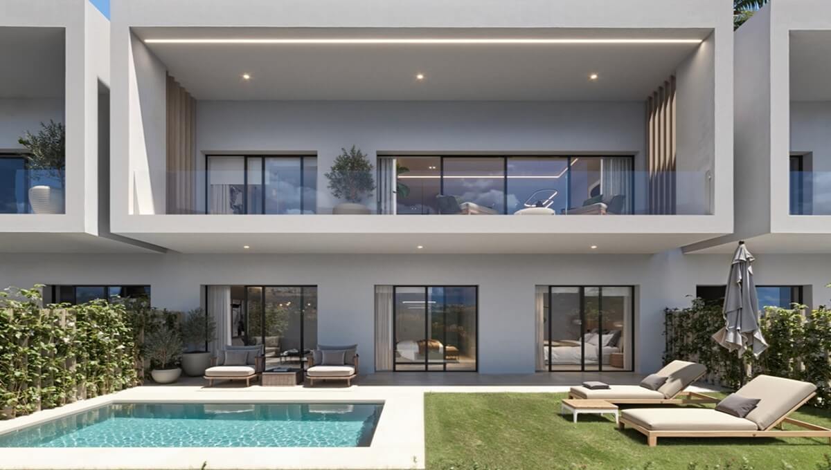 Villa in Casares - view 1